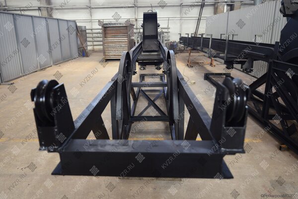 Подъемник сыпучих грузов СКИП 200